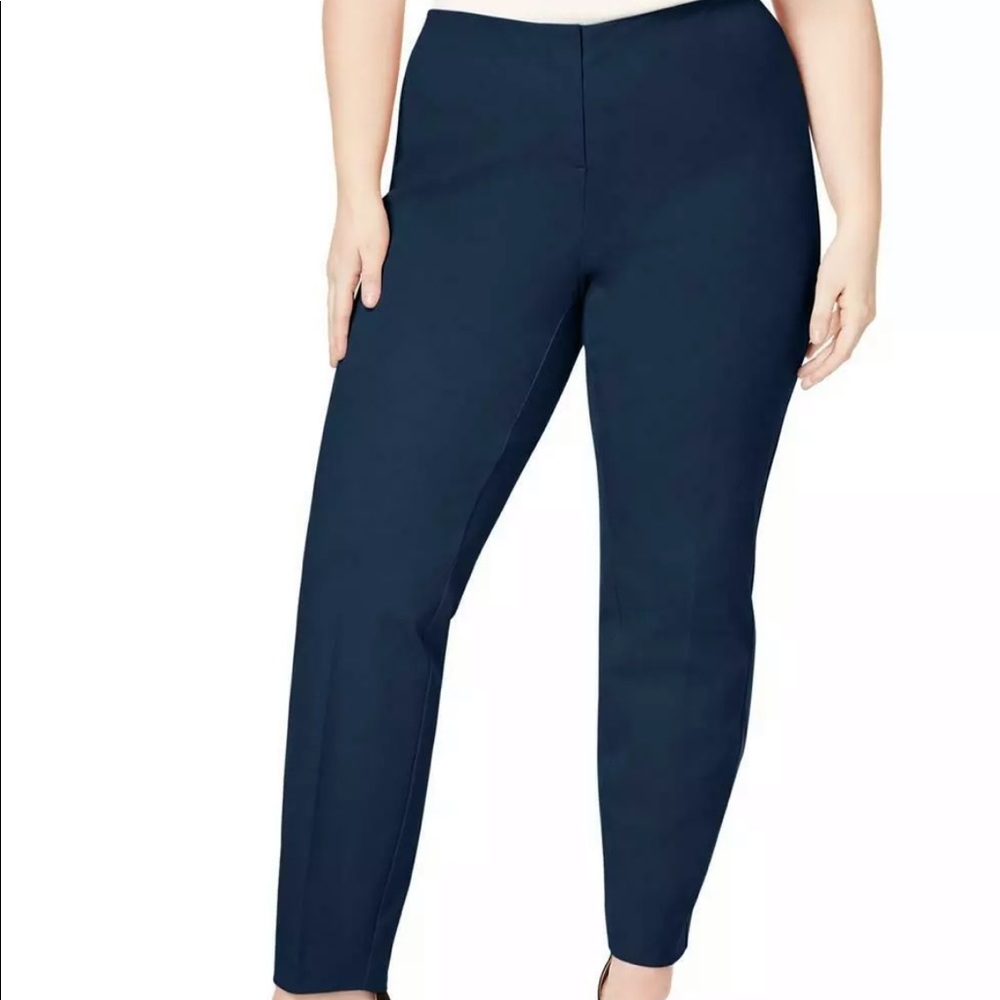 NWT Alfani dark blue size 24w pants